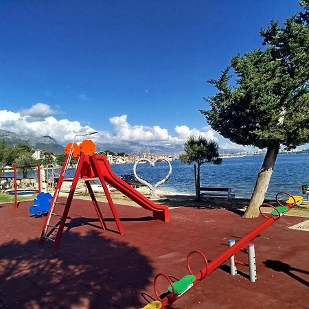 Pelivan Apartments Kastela Bagian luar foto